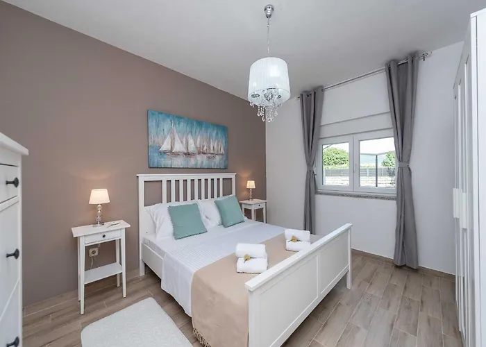 Hébergement de vacances Marcela With Pool Pridraga