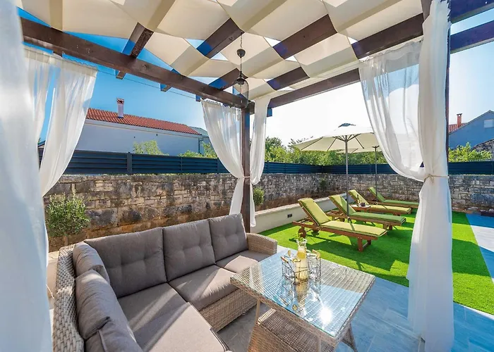 Hébergement de vacances Marcela With Pool Pridraga