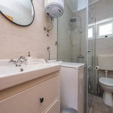 Vakantiehuis Marcela With Pool Pridraga